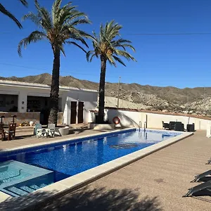 Cortijo La Cueva Bed & Breakfast